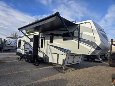 2017 Keystone Carbon 347 Toy Hauler