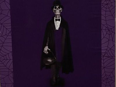 5.5ft "Illusionist" Skeleton Halloween Prop (Lowe's Haunted Living)