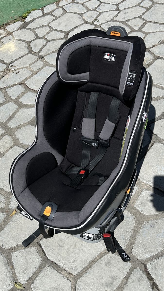 Chicco NextFit Zip carseat