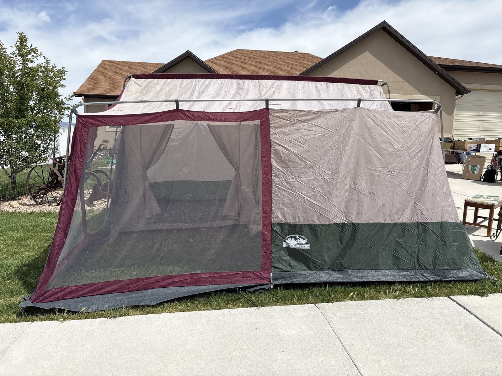 Tent 14’ X 14’ 3 room screened porch