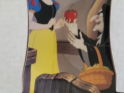 Snow White Collector Plates