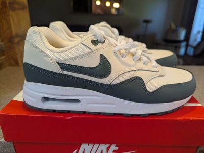 Nike Air Max 1 Sneakers - Sail/Dark Obsidian/Pure Platinum -kids size 5- Synthetic Upper