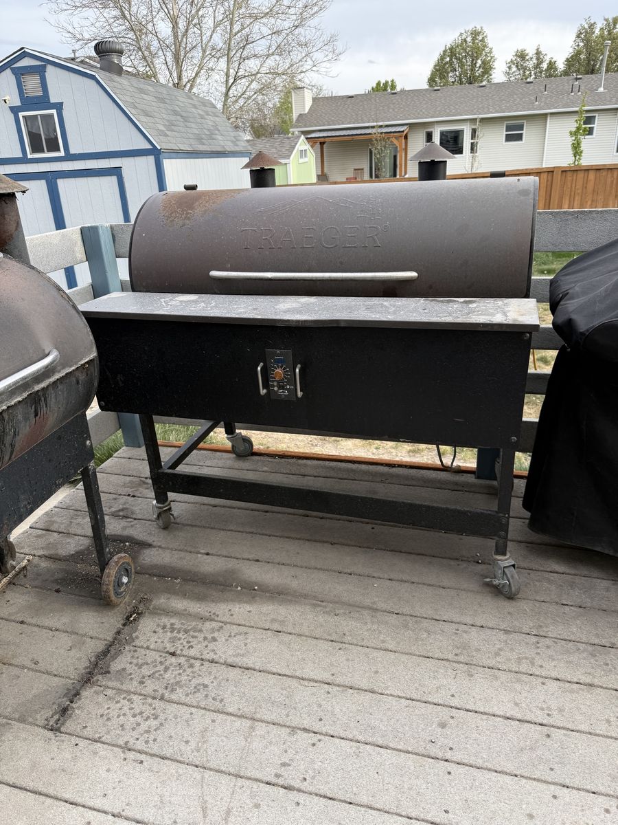 Traeger XL Pellet Grill