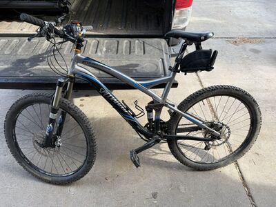 Specialized Stump Jumper Mountain Bike