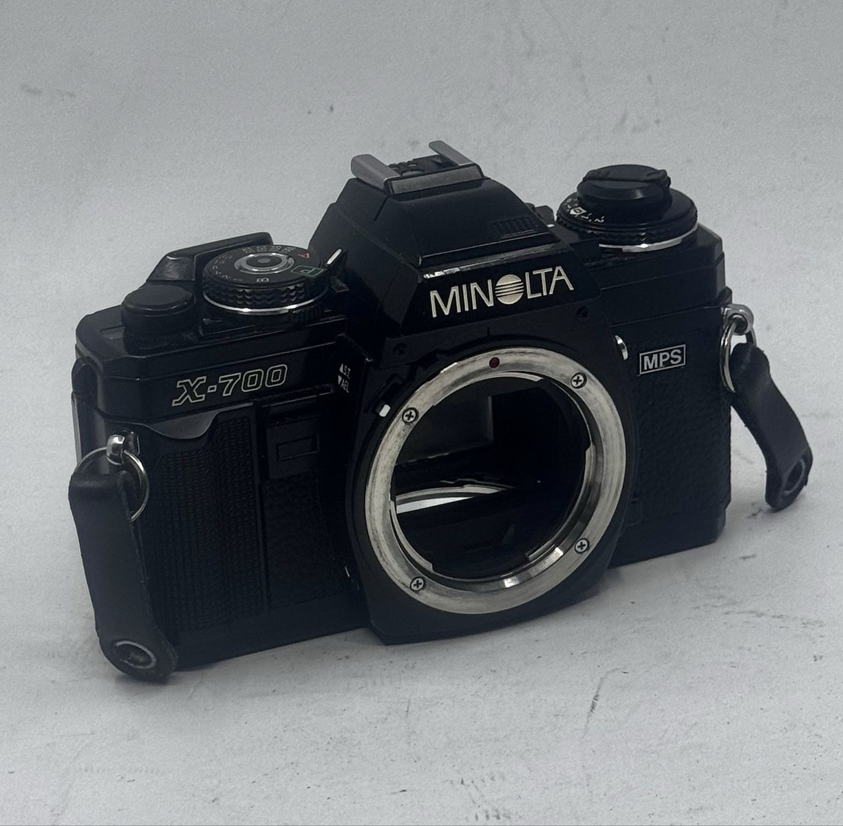 Minolta X-700 SLR body