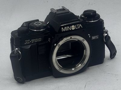 Minolta X-700 SLR body