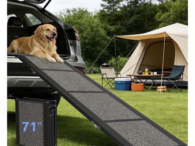 Dog Ramp Folding Light weight. New in box.