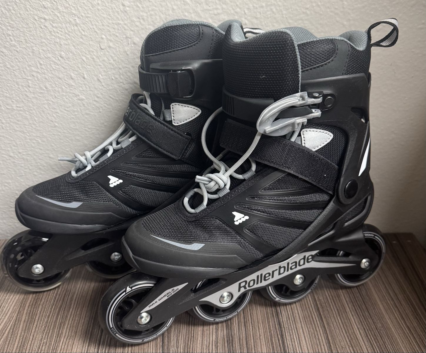 Men's Rollerblade Skates Size 6