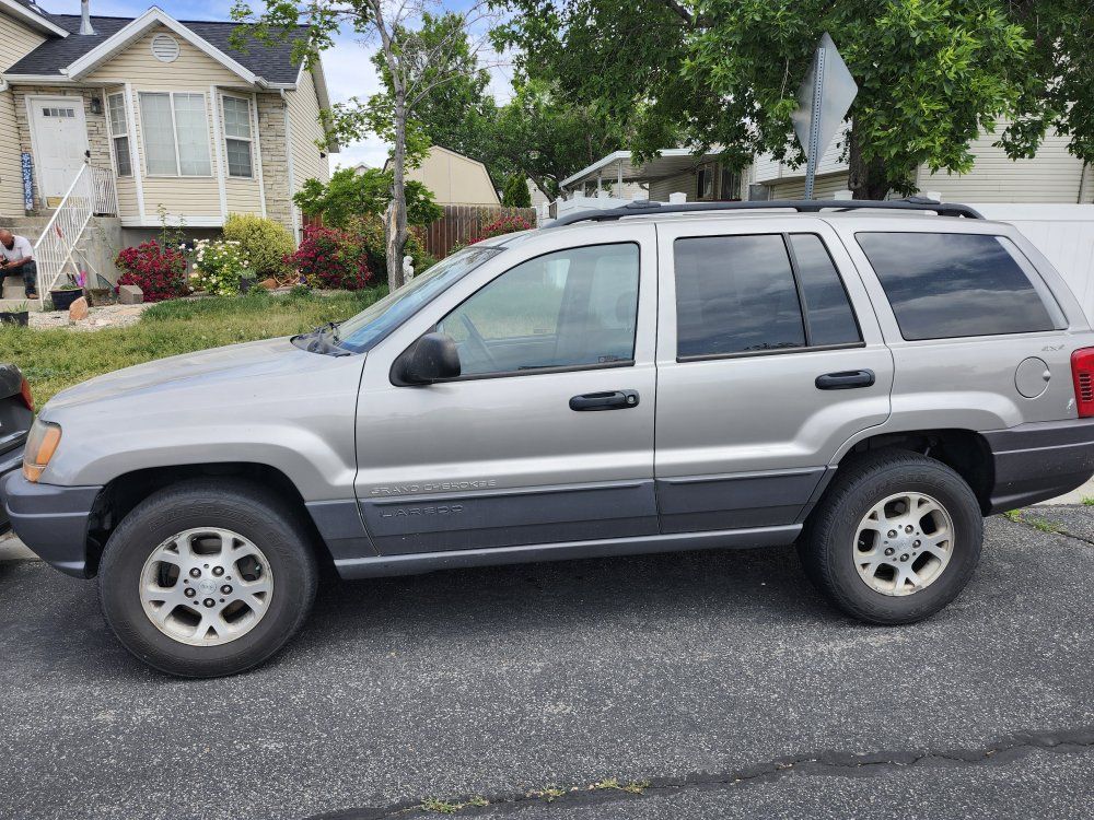 2001 jeep grand cherokee laredo