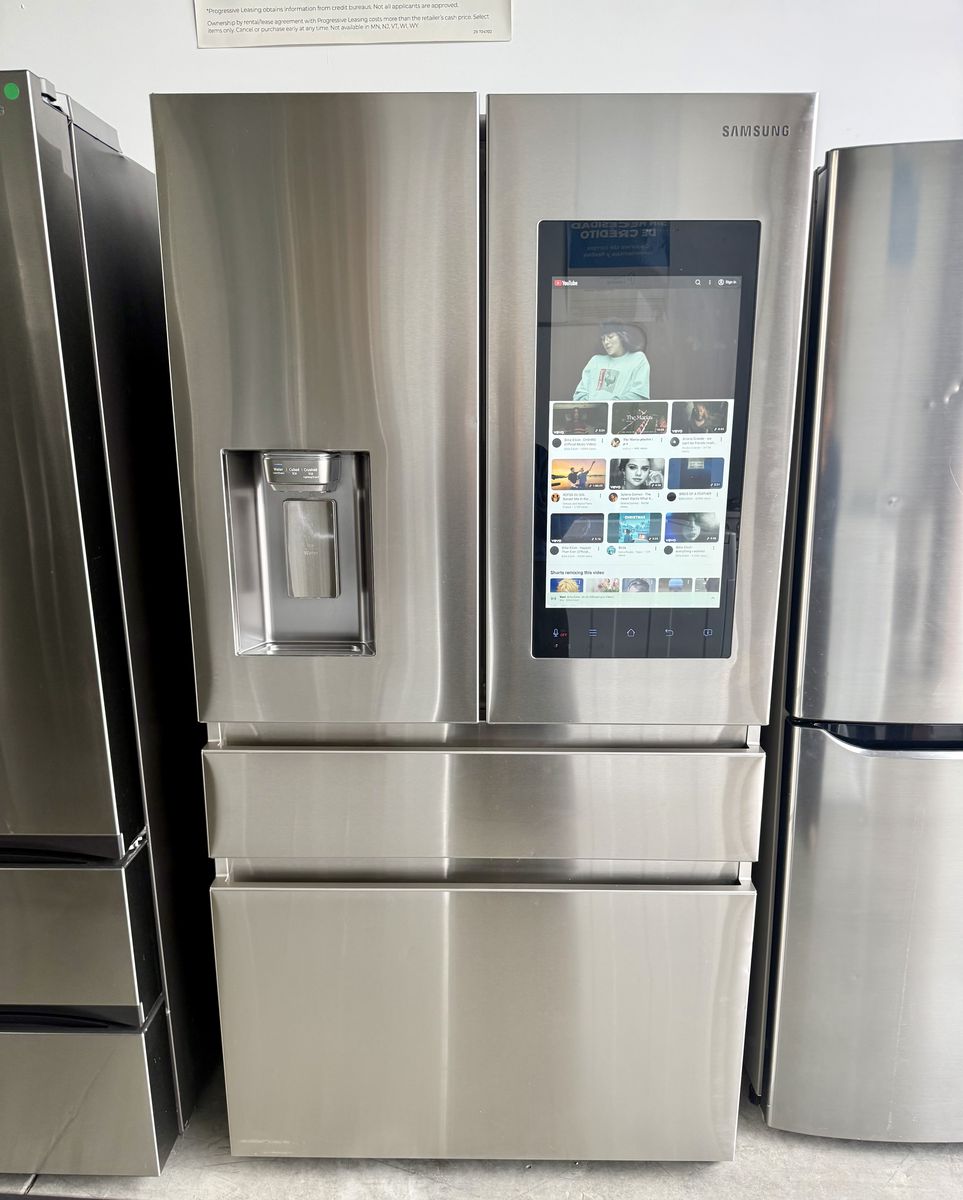 Samsung 22 cu ft 4-Door French Door Refrigerator