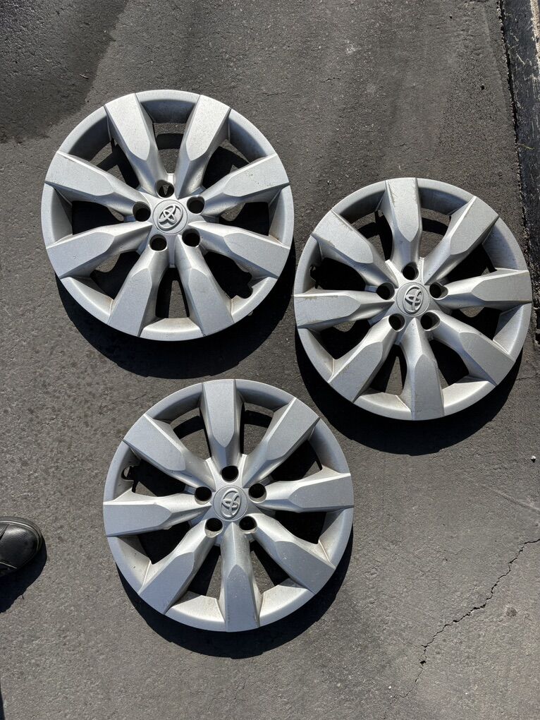 Toyota Hub Caps