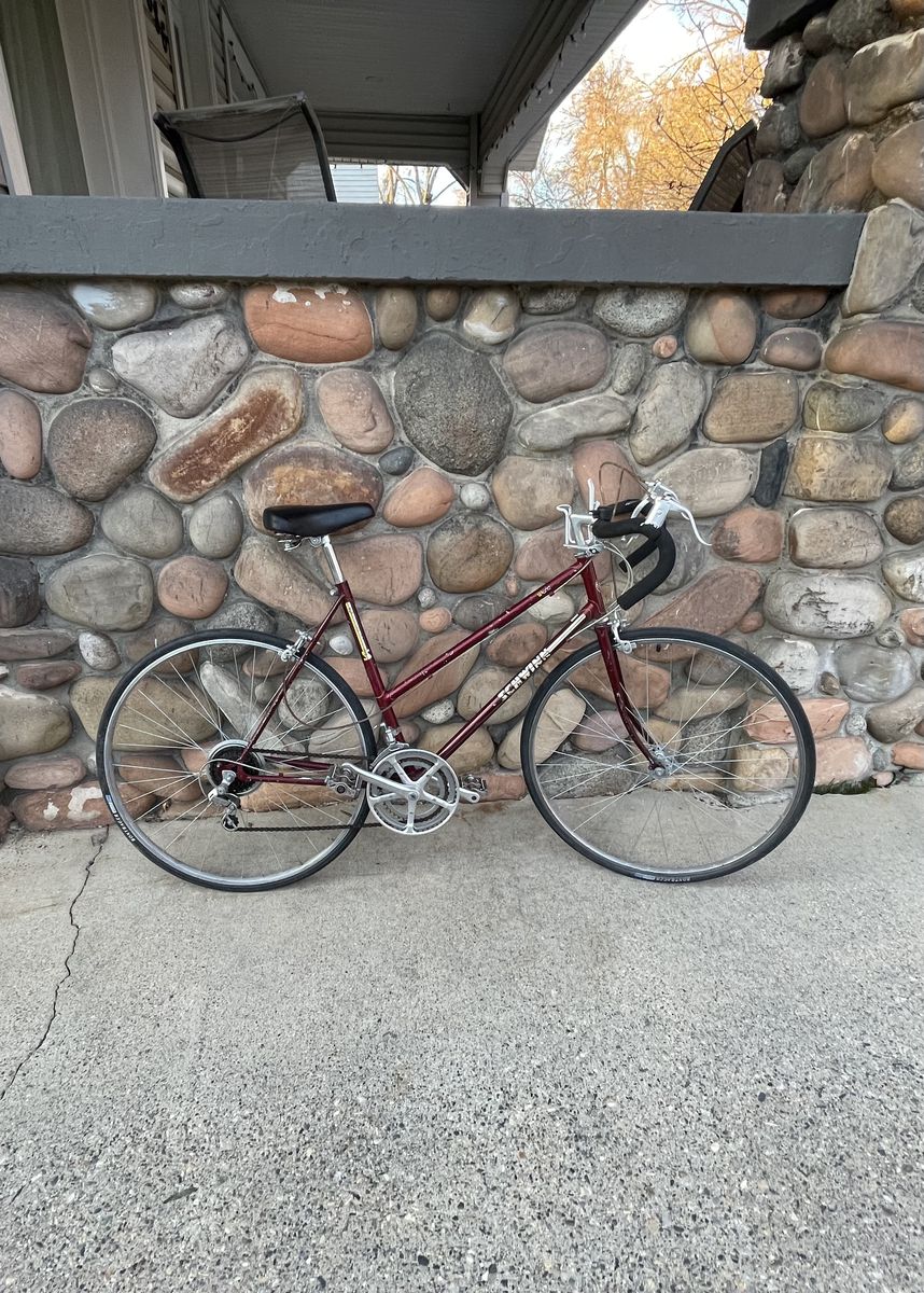 Schwinn World Womens 10 Speed, Vintage