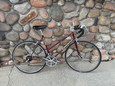 Schwinn World Womens 10 Speed, Vintage