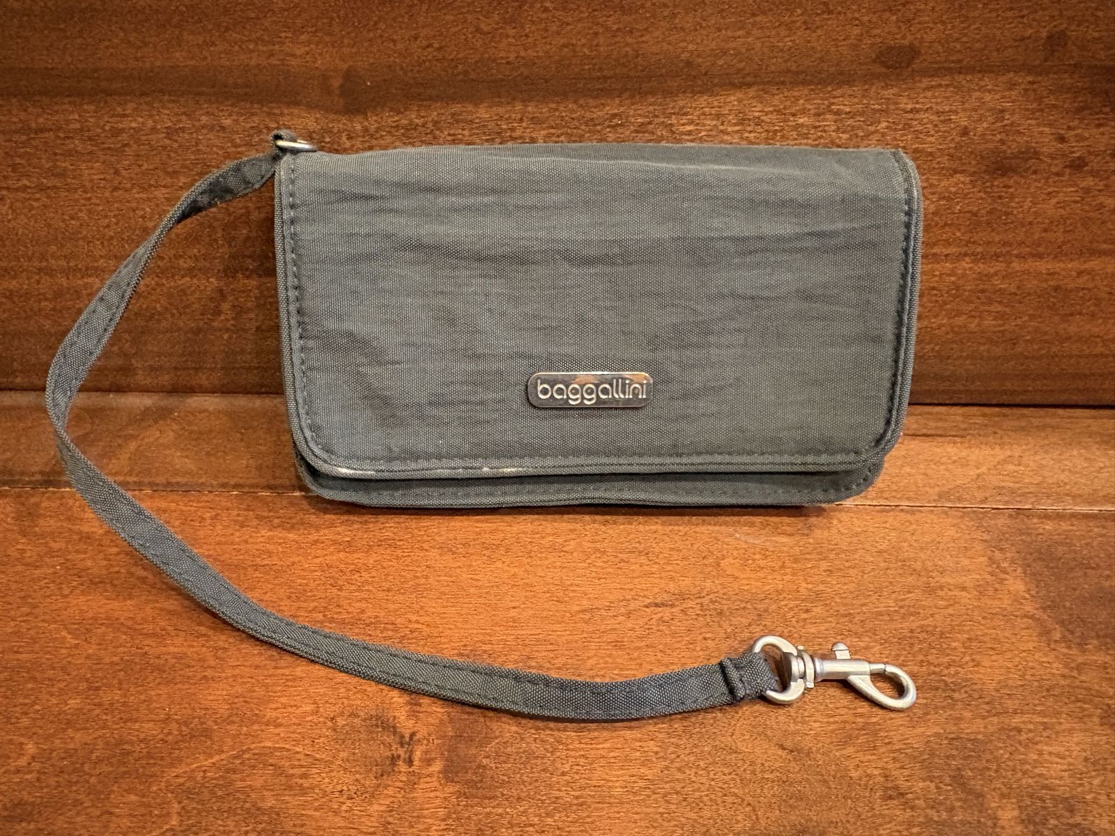 Gray Baggallini Wristlet Wallet w/ Pink Inside
