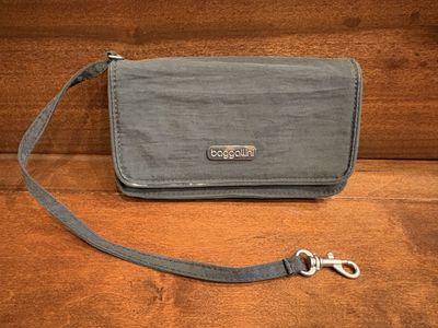 Gray Baggallini Wristlet Wallet w/ Pink Inside