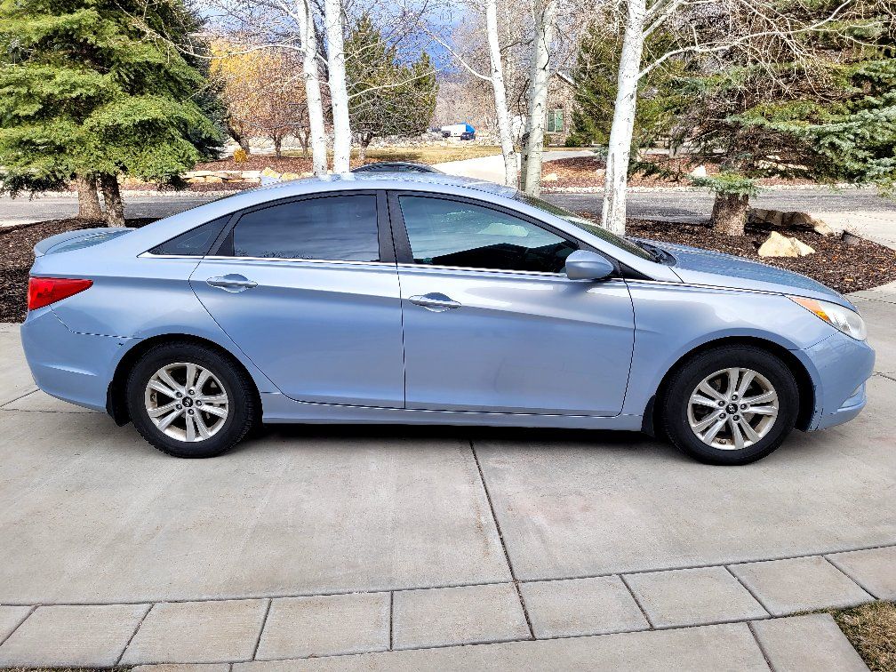 2013 HYUNDAI SONATA