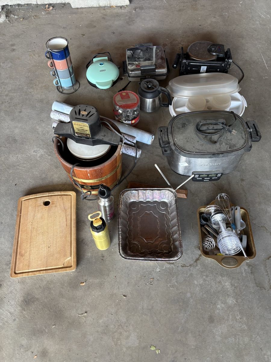 Kitchenware & Small Appliance Bundle - Cuisinart Slow Cooker, Ice Cream Maker, Cutting Board & Utensils