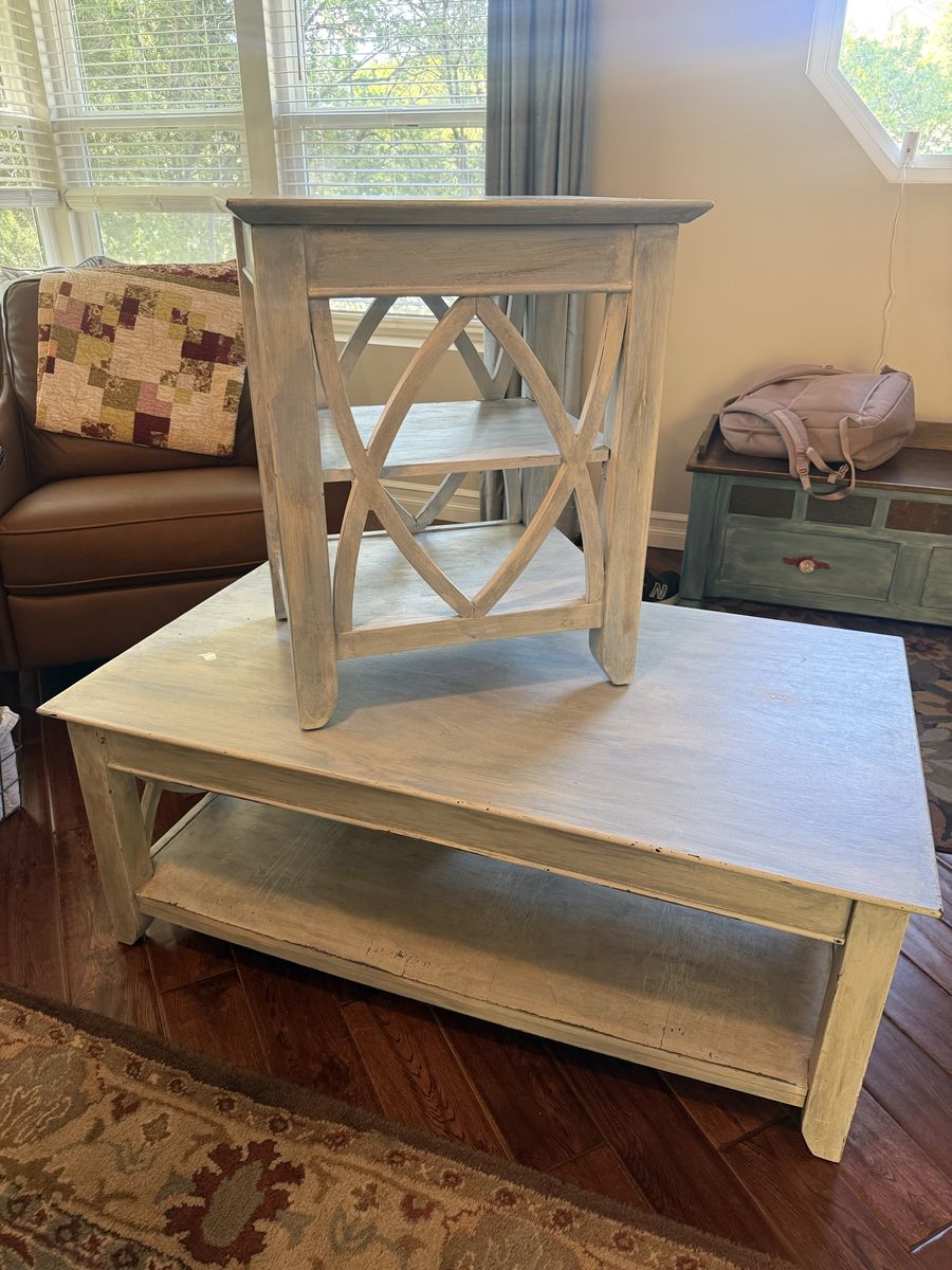 Coffee Table & Side Table