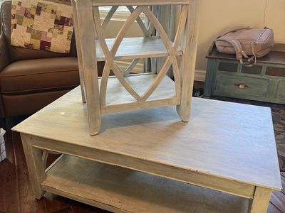 Coffee Table & Side Table