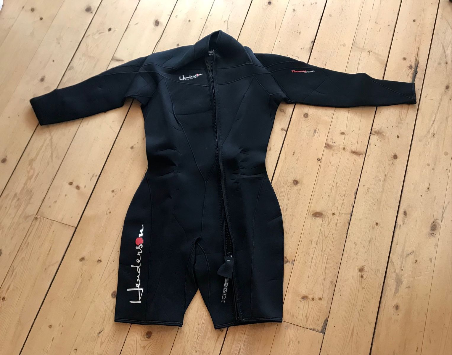 Henderson Thermoprene 3mm Woman's Farmer Jane L and Long Sleeve 3mm Jacket L