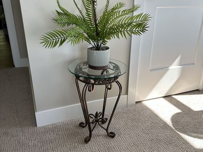 GLASS TOP ACCENT TABLE