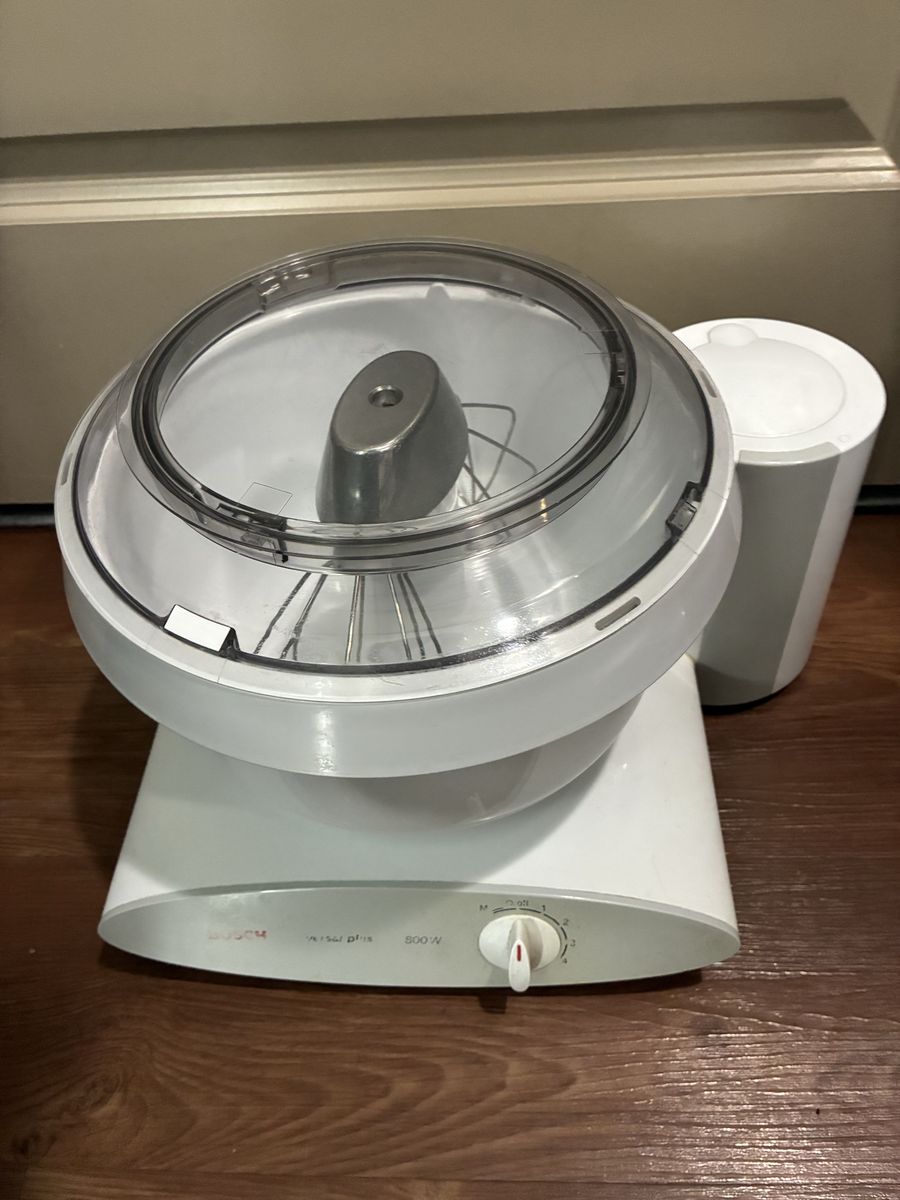 BOSCH Universal Plus 800w Mixer With Attachments TESTED