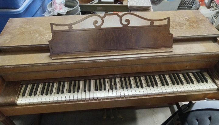 Antique Baldwin Aerosonic Piano