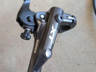 FULL SET. Shimano Deore XT BR-M8000 Hydraulic Disc Brake Set - Front & Rear