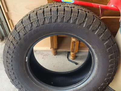 Les Schwab Open Range A/T Plus LT285/65R18 All-Terrain Tire