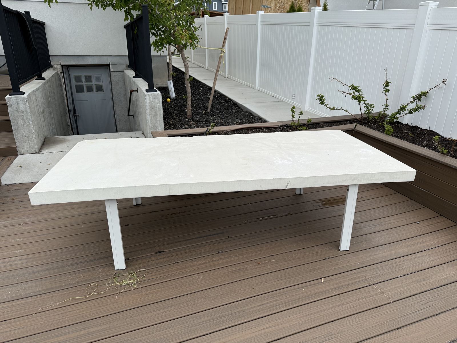 Free Large outdoor concrete table