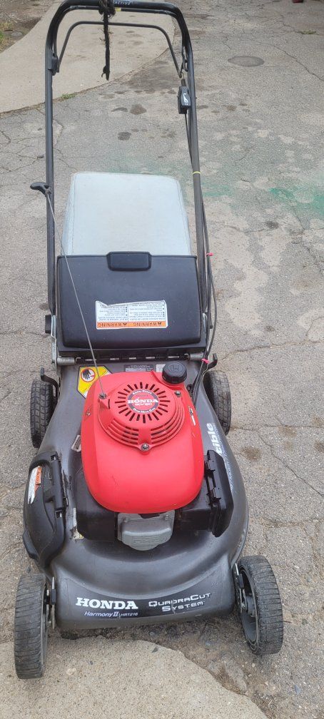 Honda harmony  2 H R T 216 lawnmower