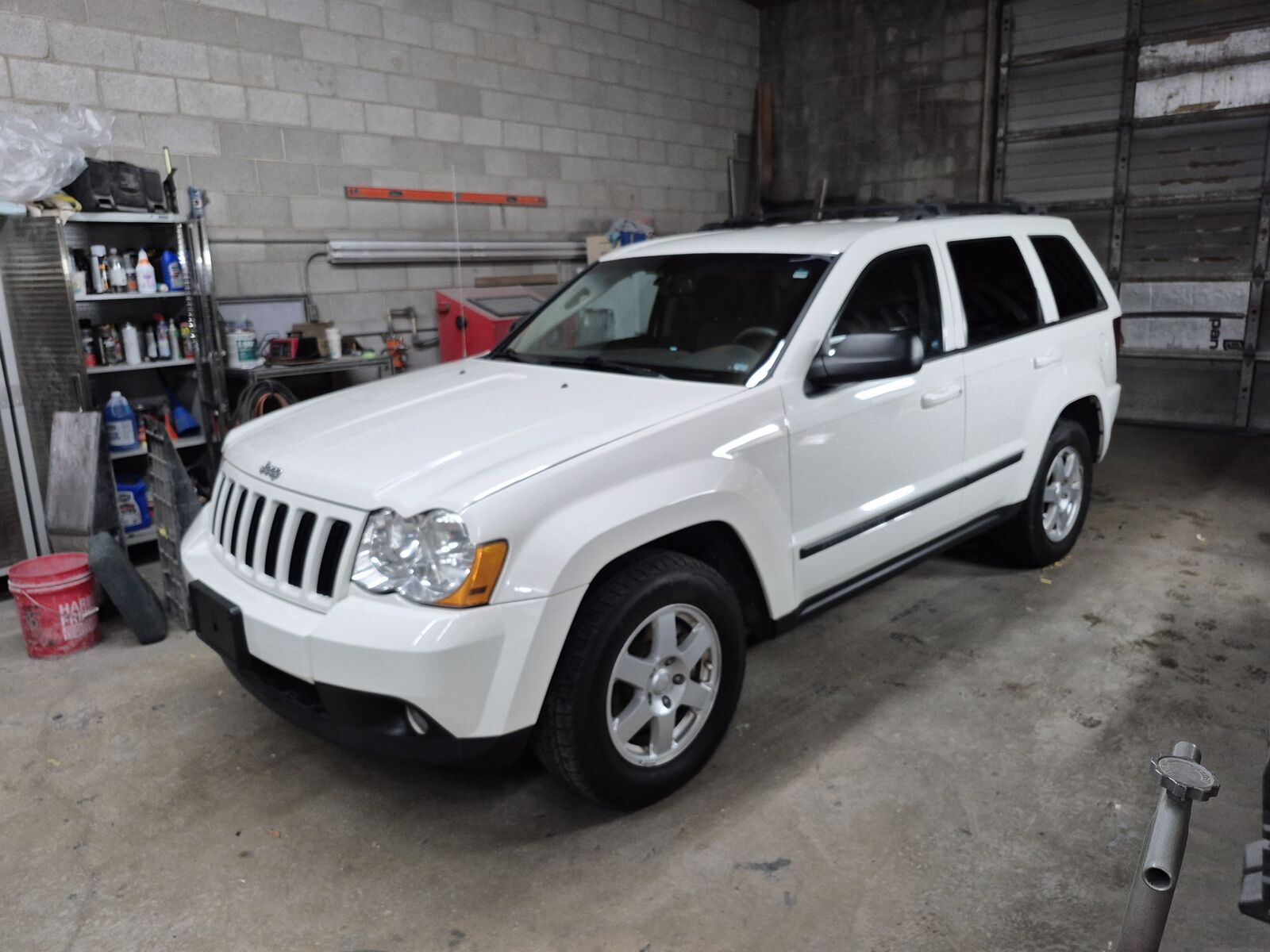 2010 JEEP GRAND CHEROKEE Laredo