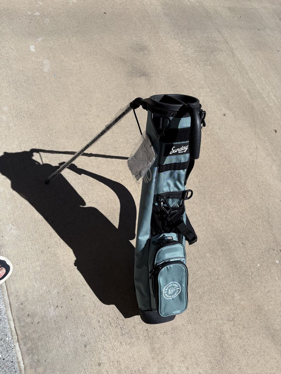 Sunday Golf Loma Lightweight Stand Bag - New with tags