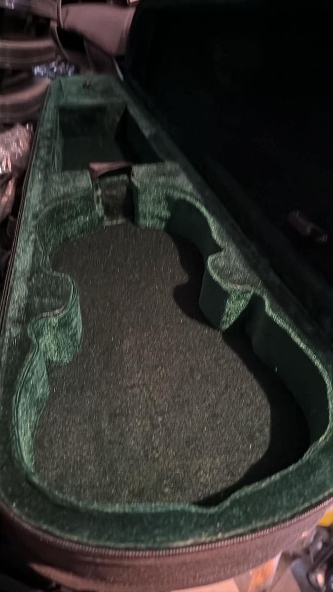 Main image 4