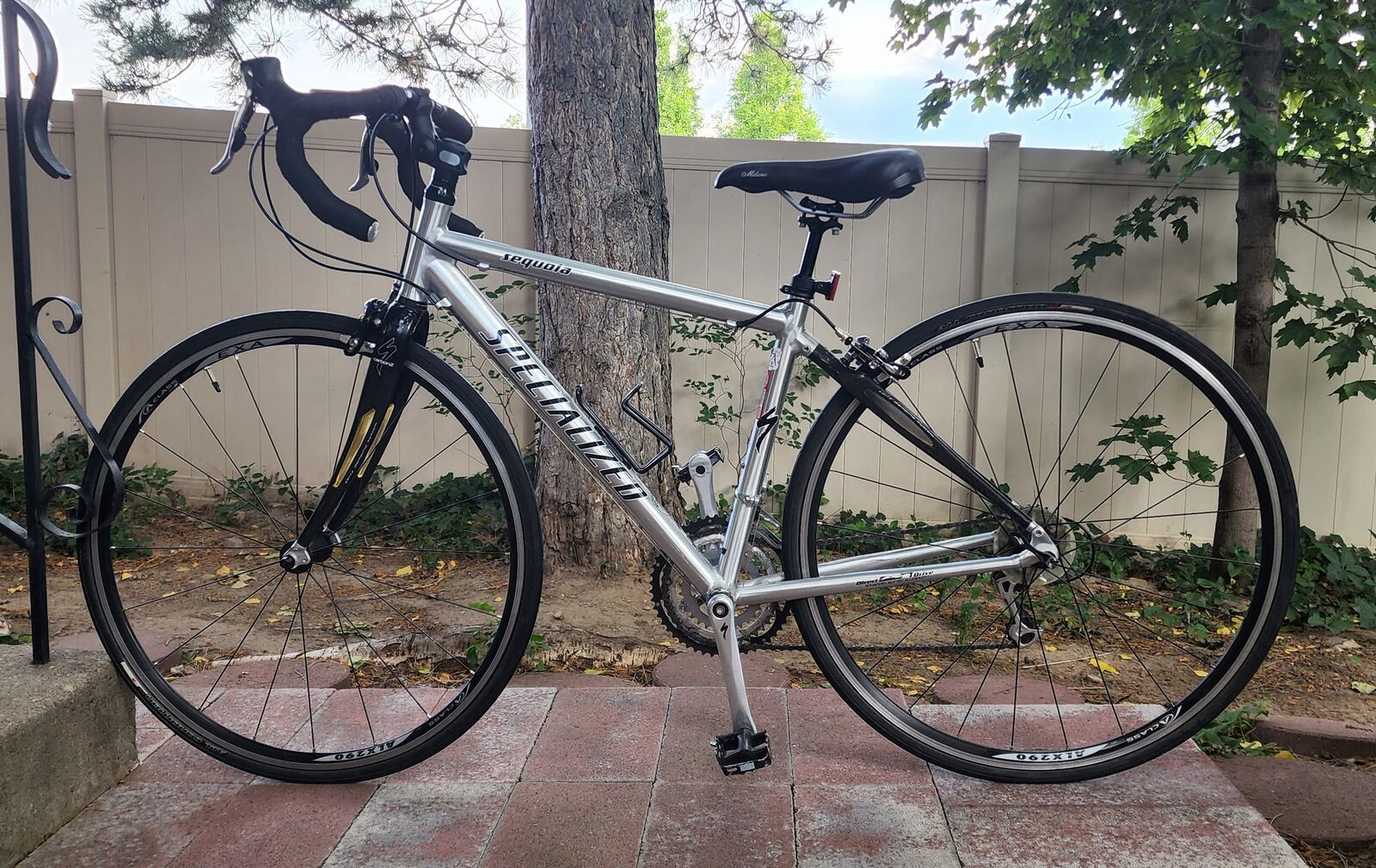 Specialized Sequoia Elite