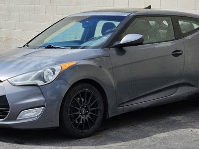 2013 HYUNDAI VELOSTER Base