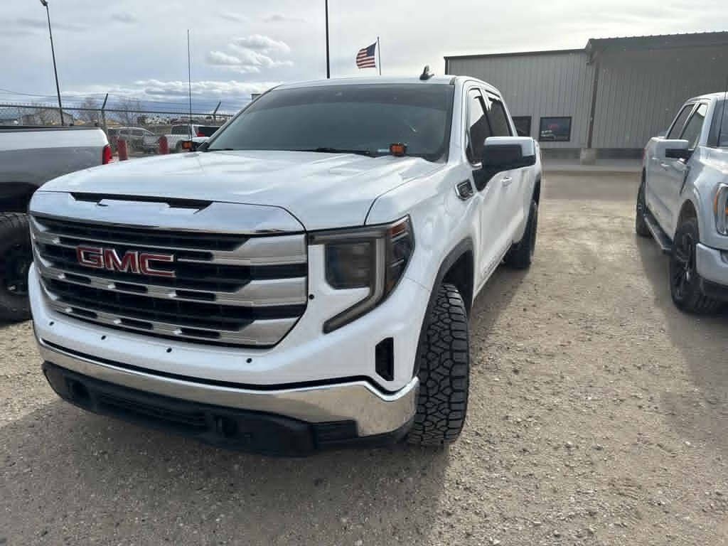 2024 GMC 1500 SLE