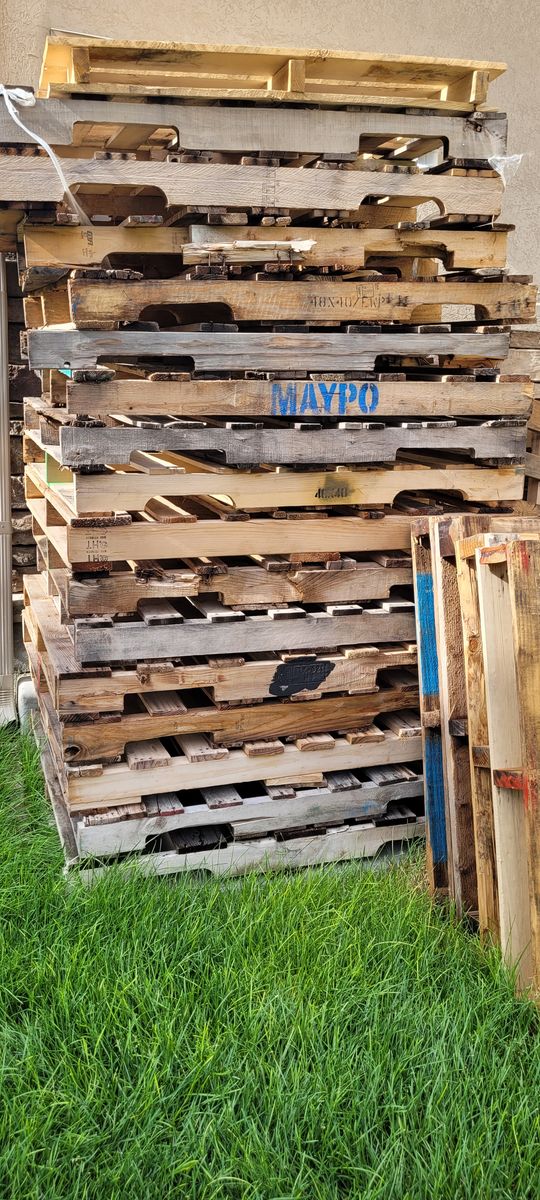 Free Pallets