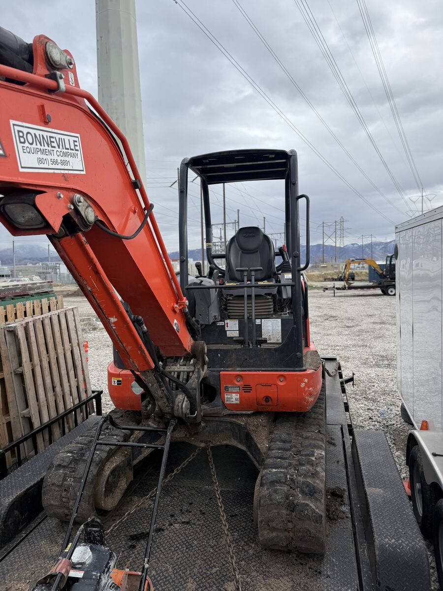 Kubota Mini Excavator 2022 KX040-4R1A