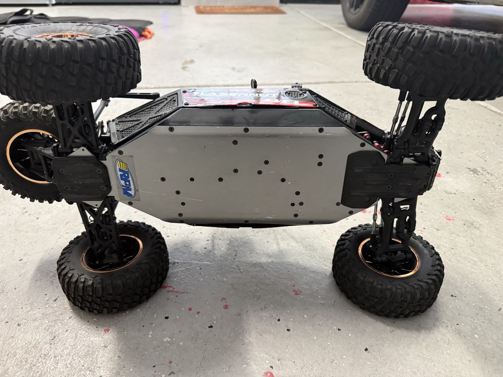 Main image 6