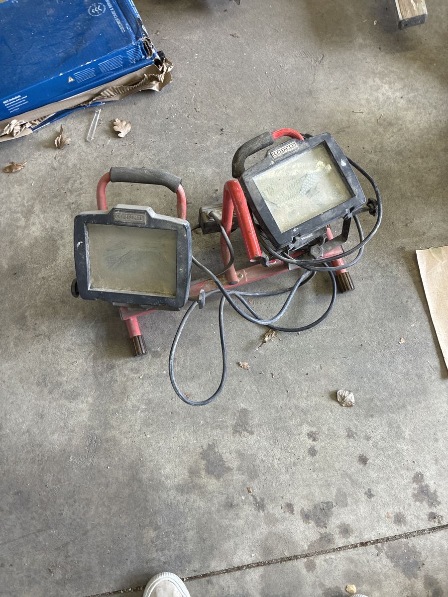 Craftsman double light