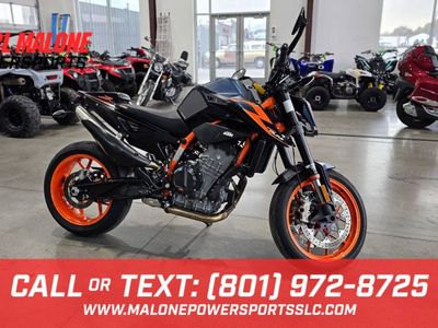 2023 KTM 890 Duke Black - UK48999-NF