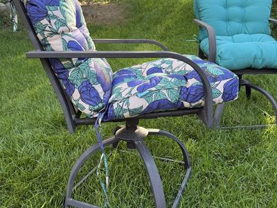 Set of 4 Outdoor Patio Swivel Chairs with Floral and Teal Cushions