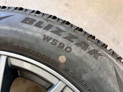 Bridgestone Blizzak 225/55/R18 set of 4