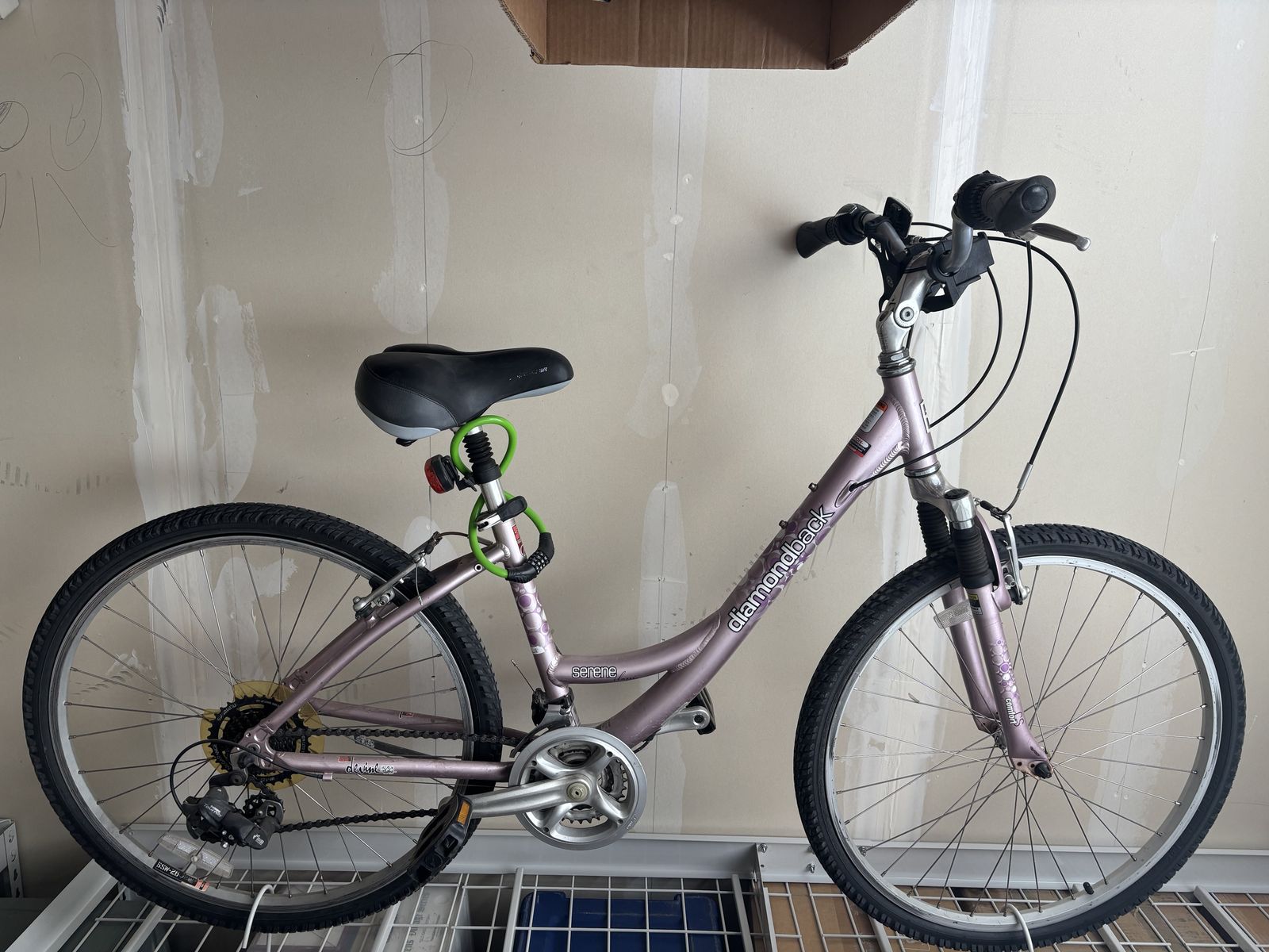 Diamondback Serene Comfort Bike – 26" Wheels – Great Condition