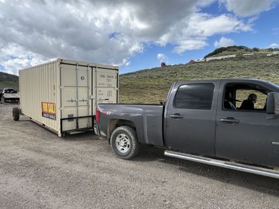 Shipping container MOUNTAIN DELIVERY