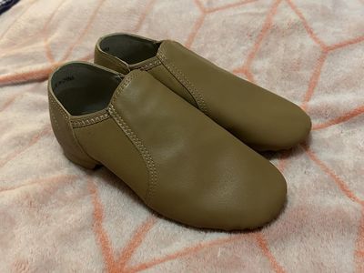 Tan Slip-On Dance Shoes Size 13