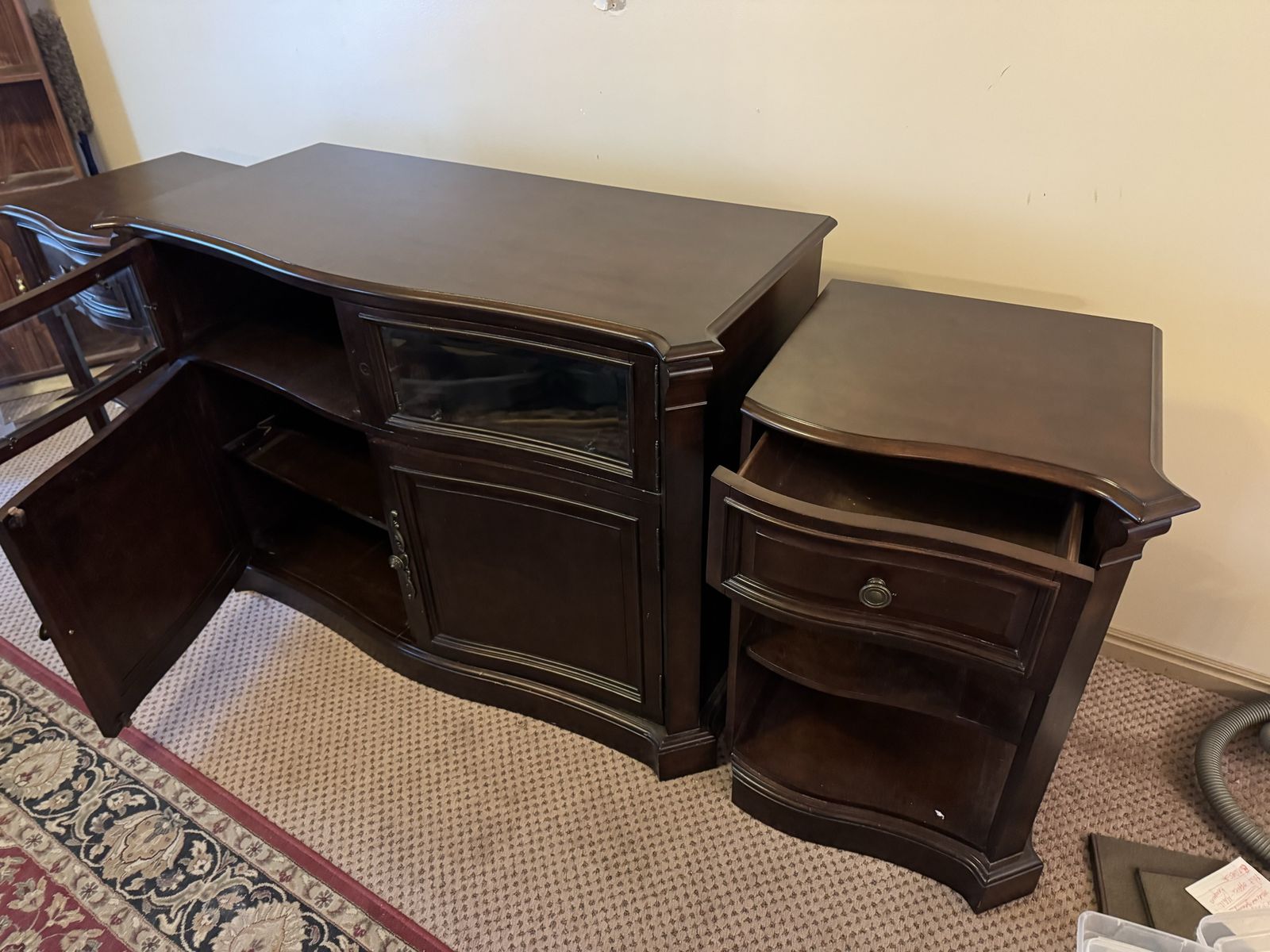Cabinet set with shelves and drawers 3 pieces.