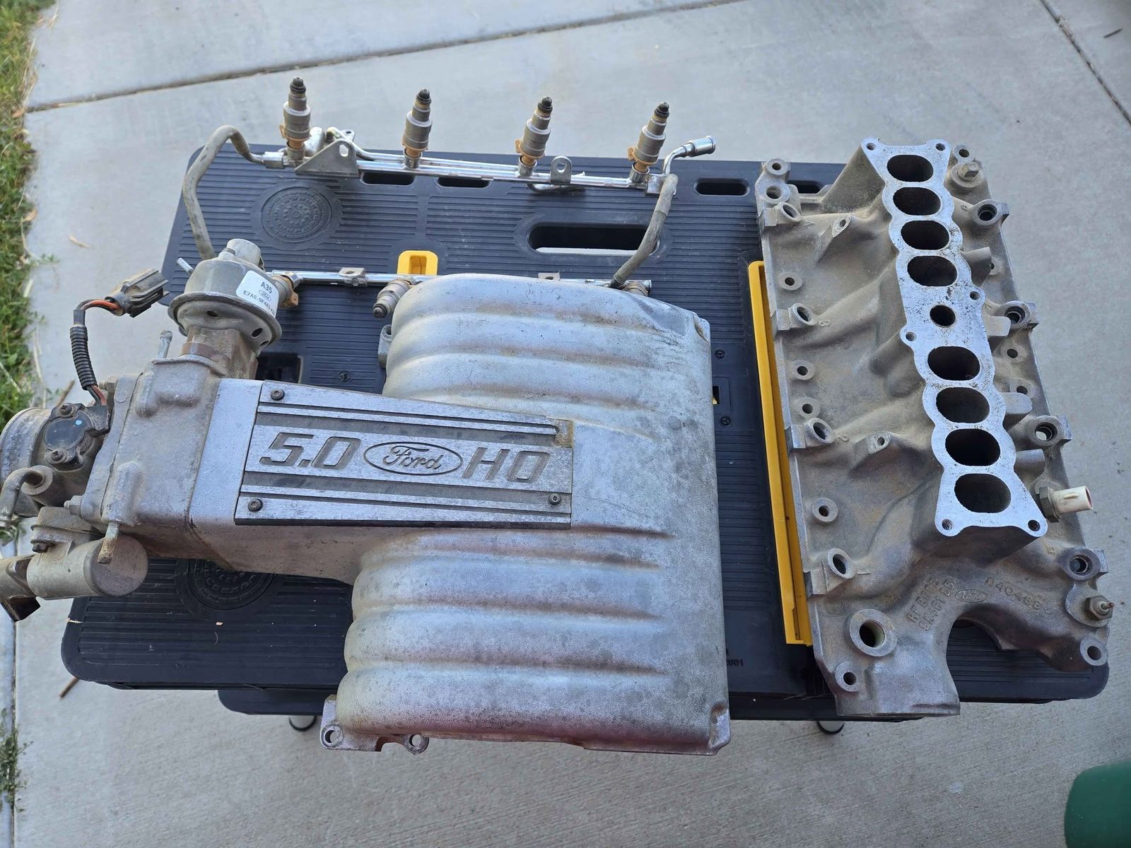 5.0 EFI Intake