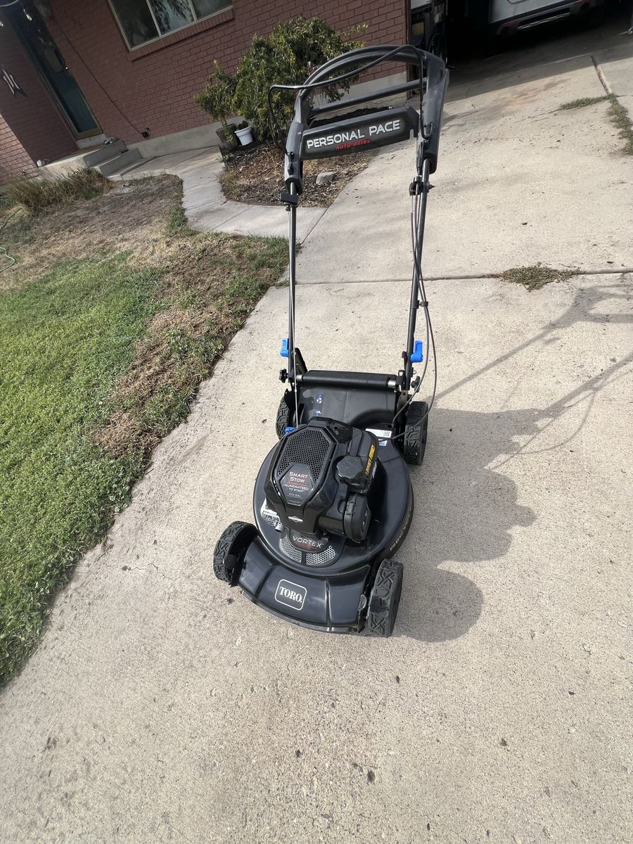 Toro Personal Pace Smart Stow Lawn Mower with Vortex Technology